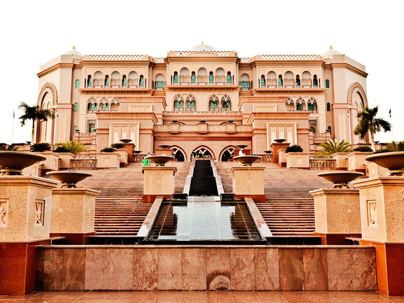 Abu Dhabi 2011 – Emirates Palace Front View