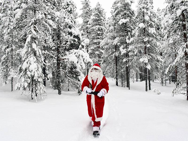 Deda Mrazovo selo Laponija